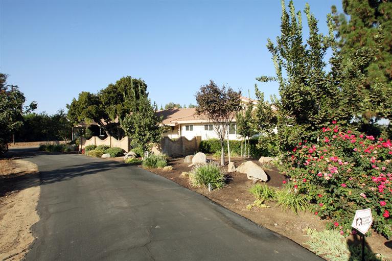 7507 N De Wolf Ave, Clovis, CA 93619 photo 1