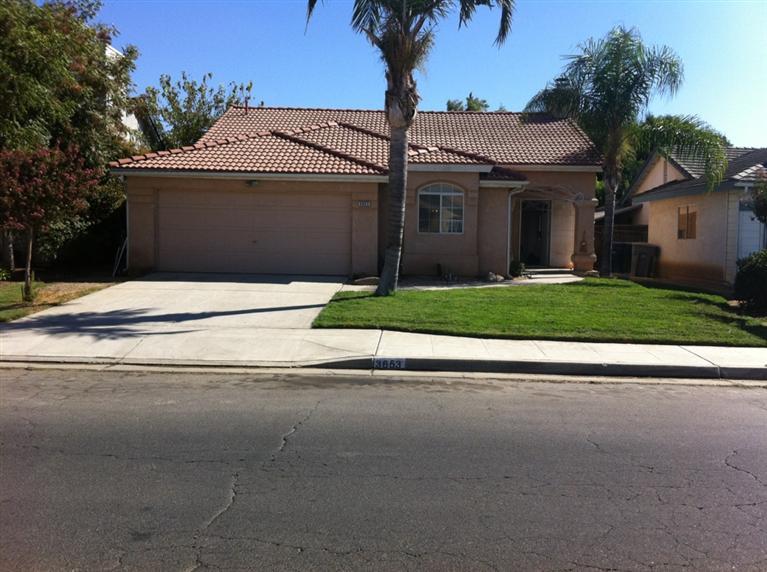 3653 Sabre Ave, Clovis, CA 93612 photo 1