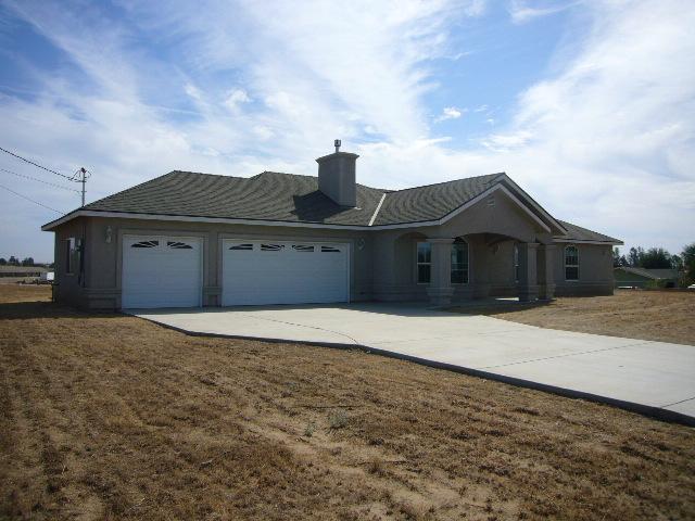 17307 Paula Rd, Madera, CA 93636 photo 1