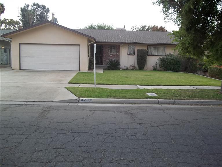 4710 E Weldon Ave, Fresno, CA 93703 photo 1