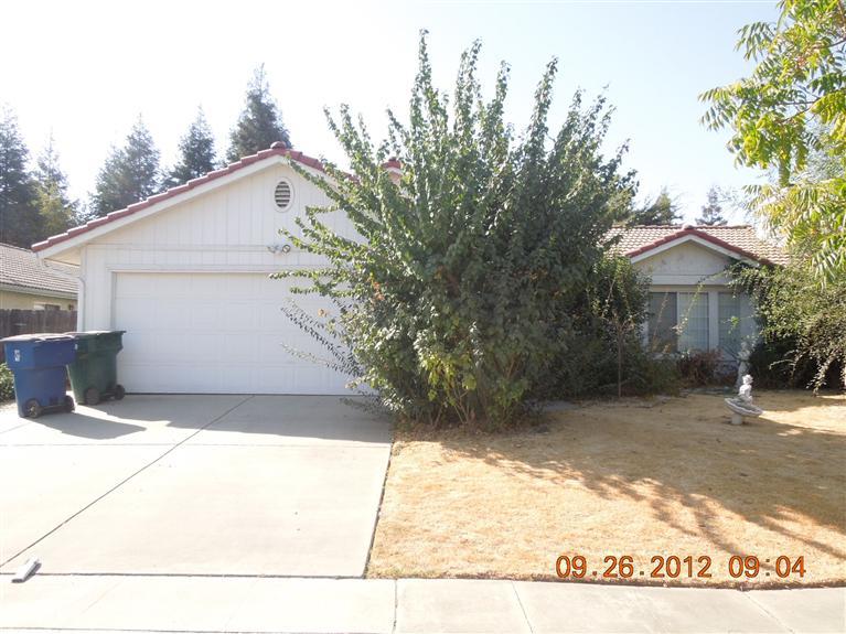 1894 University Ave, Madera, CA 93637 photo 1