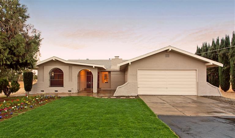12255 E Shaw Ave, Clovis, CA 93619 photo 1