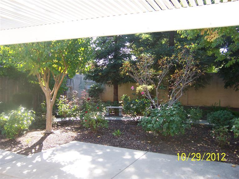 2240 Dawson Cove Ln, Clovis, CA 93611 photo 1