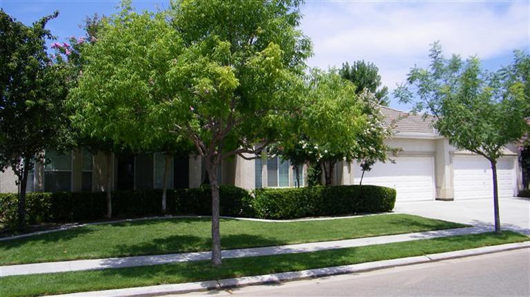 235 Heritage Ave, Clovis, CA 93619 photo 1