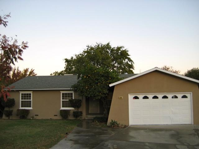 1648 Beverly Ave, Clovis, CA 93611 photo 1