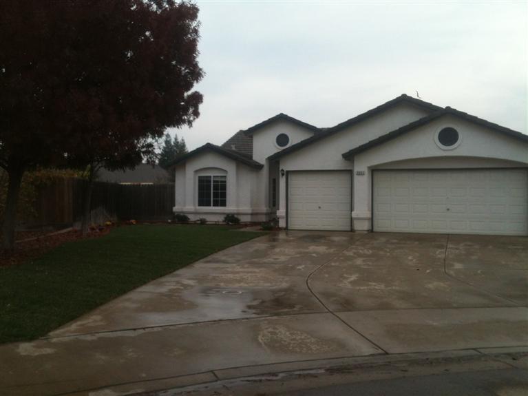 3902 Mulberry St, Selma, CA 93662 photo 1