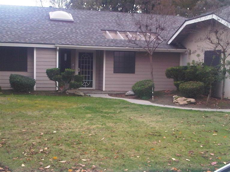 2284 Sierra Ave, Clovis, CA 93611 photo 1
