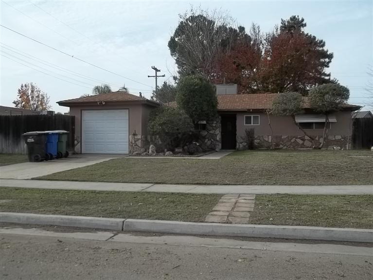 3763 Jasper St, Selma, CA 93662 photo 1
