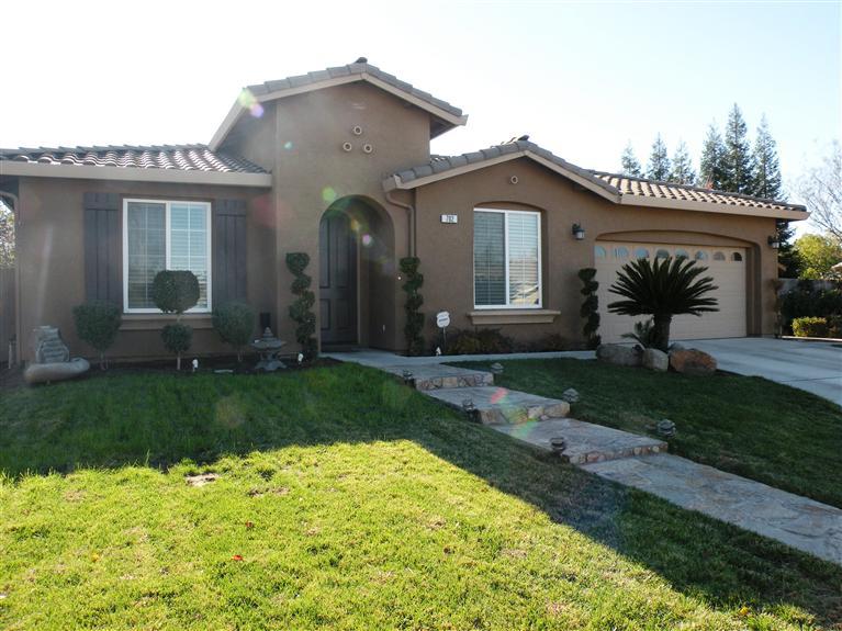 702 El Paso Ave, Clovis, CA 93611 photo 1