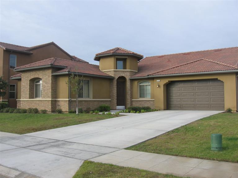 3255 Sierra Madre Ave, Clovis, CA 93619 photo 1