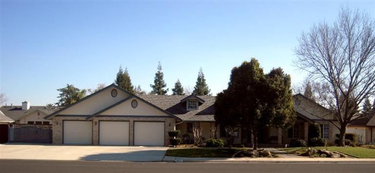 3061 Cypress Ave, Clovis, CA 93611 photo 1
