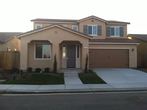 708 Whitmore Ave, Clovis, CA 93619 photo 1