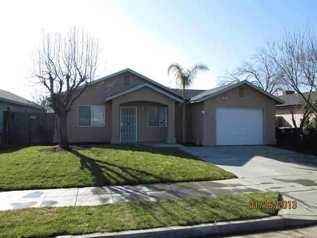 540 Lilly St, Madera, CA 93638 photo 1