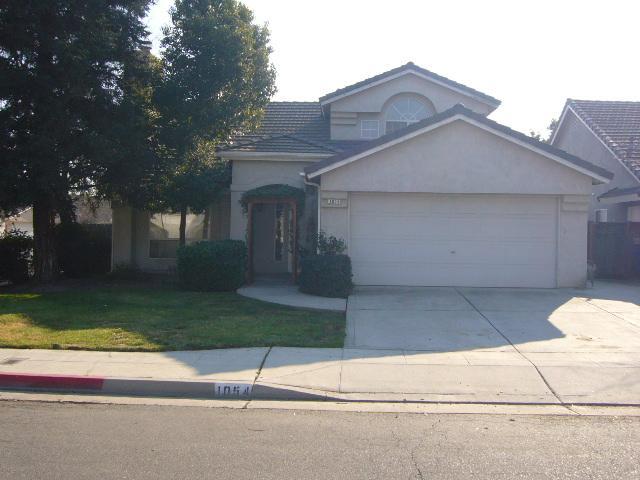 1054 Garland Ave, Clovis, CA 93612 photo 1