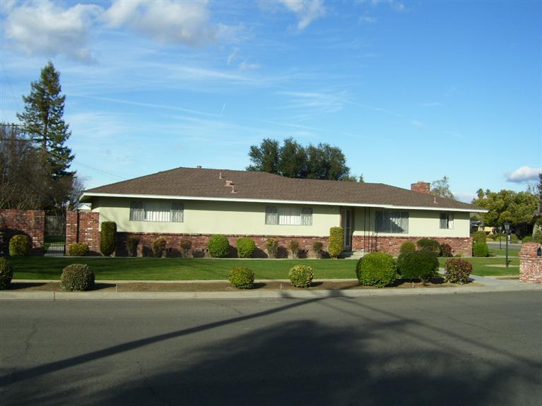 5841 E Alta Ave, Fresno, CA 93727 photo 1