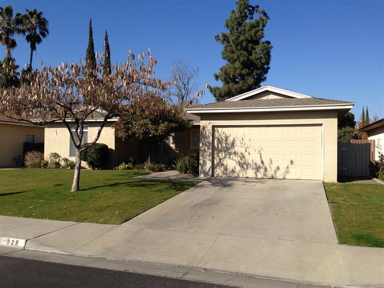 925 W Euclid Ave, Clovis, CA 93612 photo 1