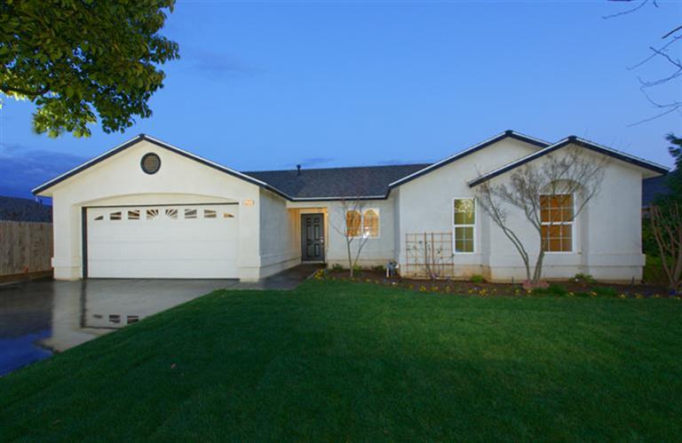 520 Tucker Ave, Sanger, CA 93657 photo 1