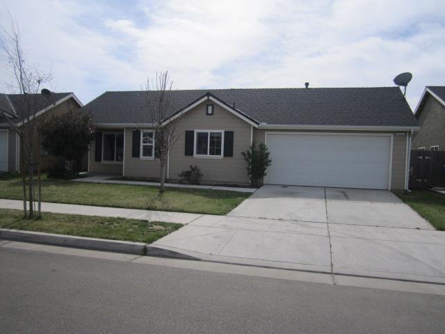 413 E Huntsman Ave, Reedley, CA 93654 photo 1