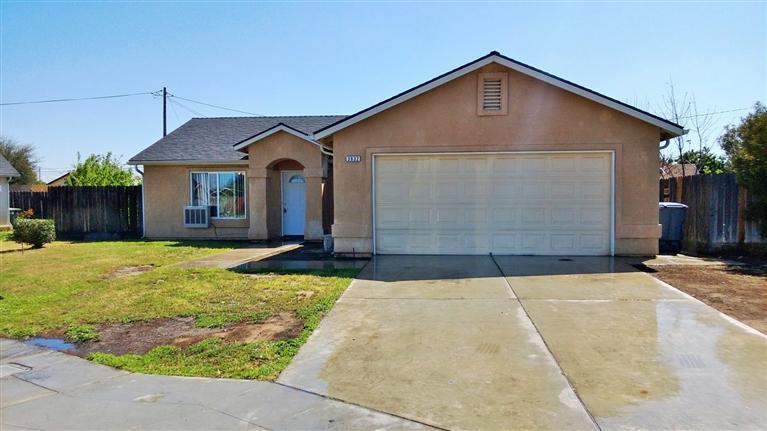 3932 E Pine Ave, Fresno, CA 93703 photo 1