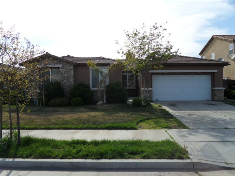 823 Reagan Ave, Sanger, CA 93657 photo 1
