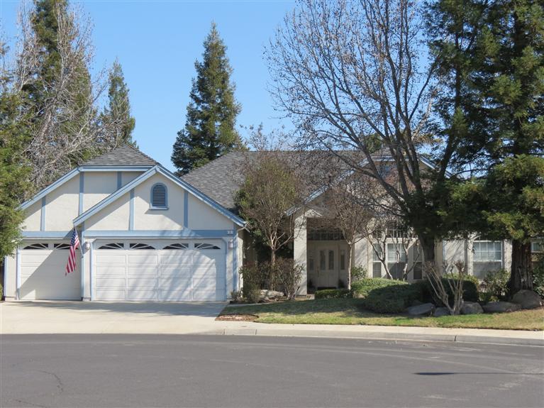 631 Houston Ave, Clovis, CA 93611 photo 1