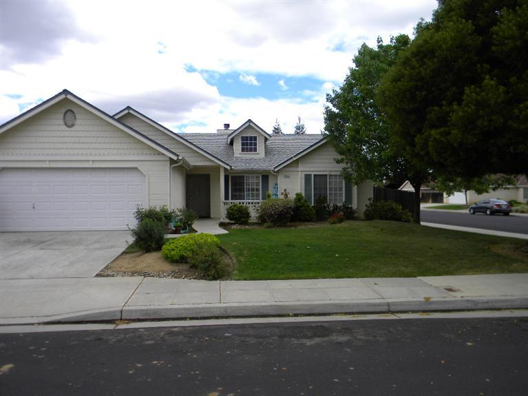 3504 Hornet Ave, Clovis, CA 93611 photo 1