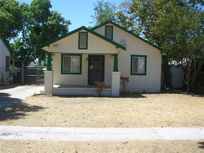 3228 E Pine Ave, Fresno, CA 93703 photo 1