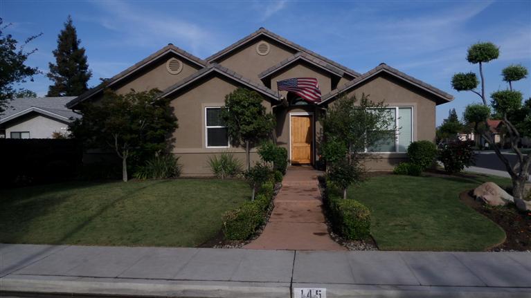 145 Mckelvy Ave, Clovis, CA 93611 photo 1