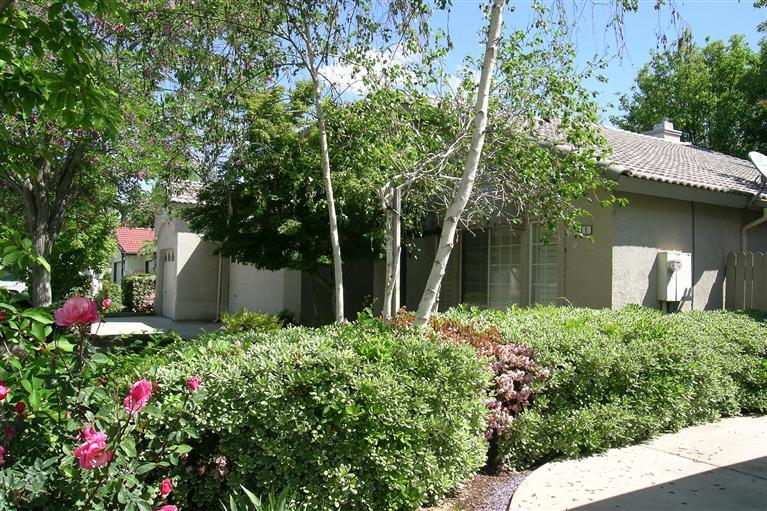 711 N Elm Ave, Clovis, CA 93611 photo 1