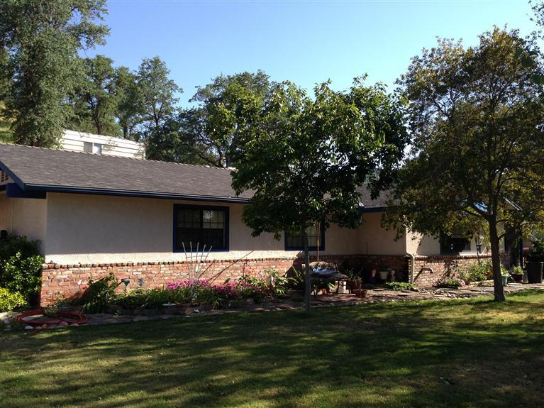 6719 Chaparral Dr, Sanger, CA 93657 photo 1