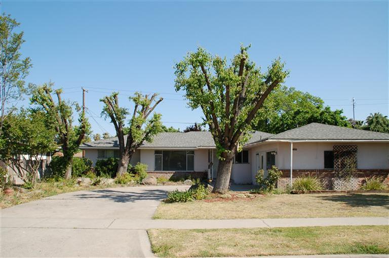 4569 E Weldon Ave, Fresno, CA 93703 photo 1