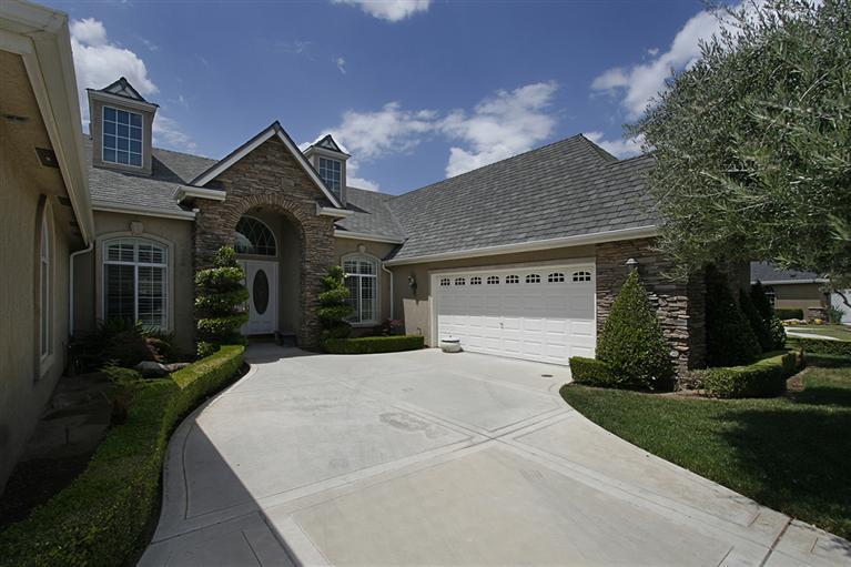 1940 N Bush Ave, Clovis, CA 93619 photo 1