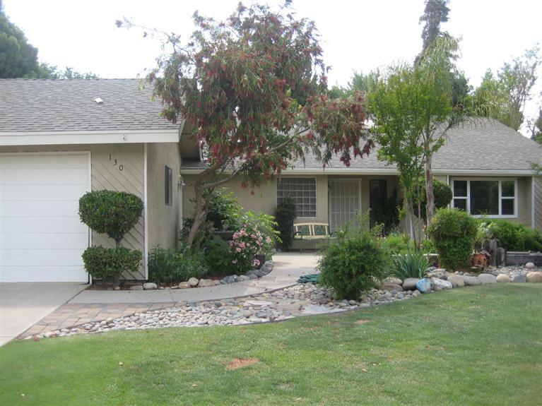 130 Orangewood Ave, Clovis, CA 93612 photo 1