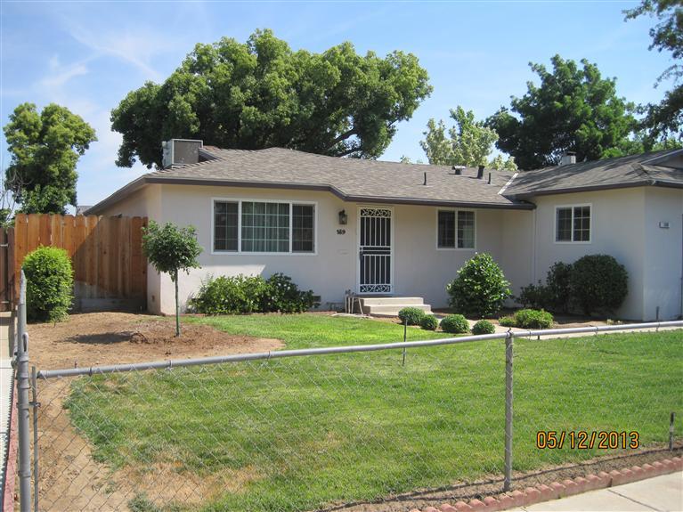 189 W Ashcroft Ave, Clovis, CA 93612 photo 1