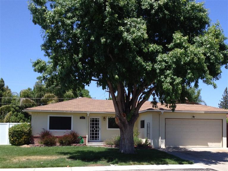 2150 Cherry Ave, Sanger, CA 93657 photo 1
