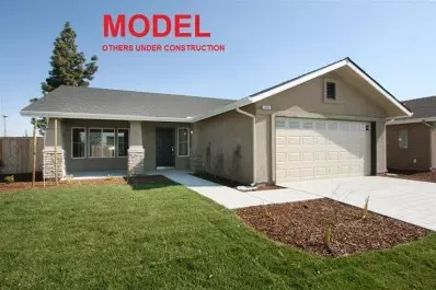 1020 J St, Sanger, CA 93657 photo 1