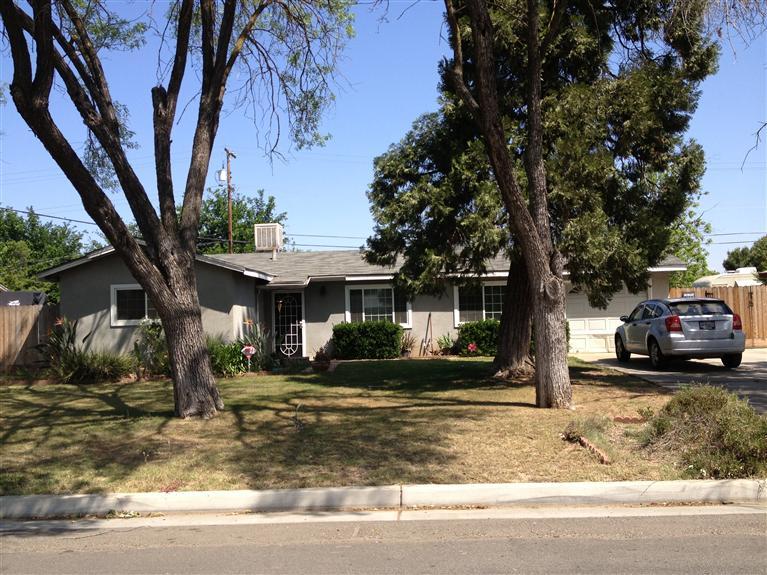 166 E Warner Ave, Fresno, CA 93710 photo 1