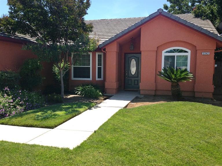 2242 Magill Ave, Clovis, CA 93611 photo 1