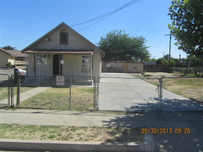1502 Grove St, Selma, CA 93662 photo 1
