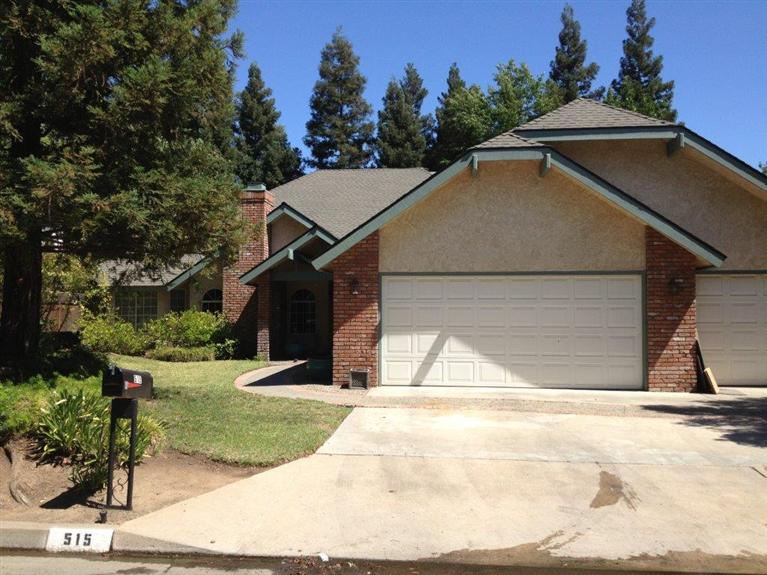 515 E Braddock Dr, Fresno, CA 93720 photo 1