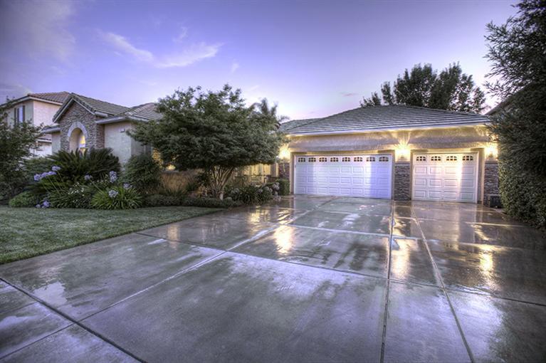 1672 N Jasmine Ave, Clovis, CA 93619 photo 1