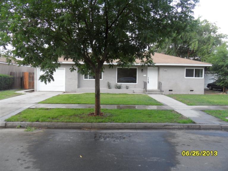 3282 E Simpson Ave, Fresno, CA 93703 photo 1