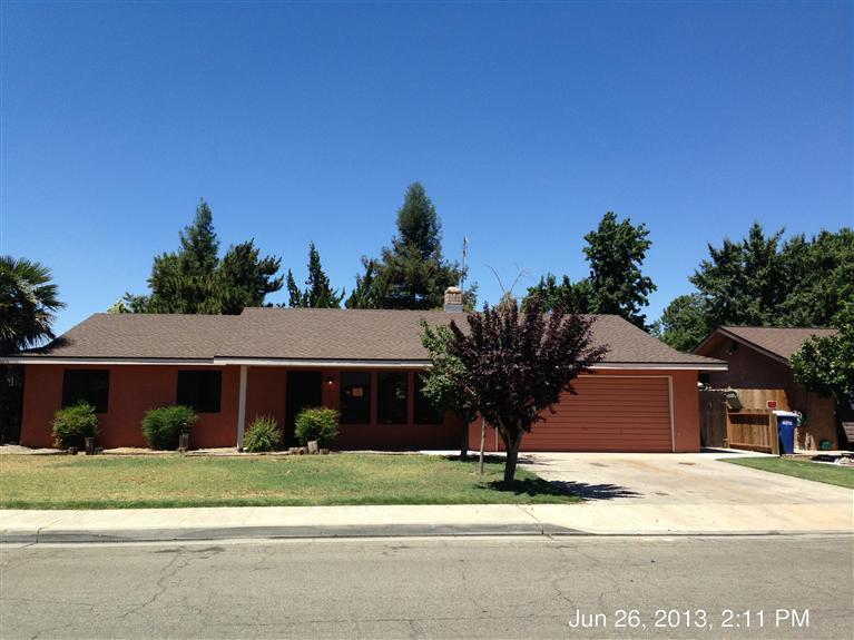 1436 Jackson St, Selma, CA 93662 photo 1
