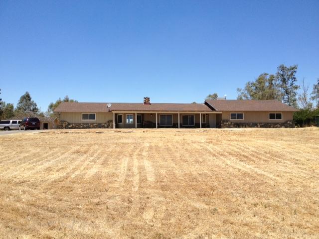17076 Karen Rd, Madera, CA 93636 photo 1