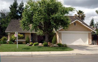 1898 Eclipse Ave, Fresno, CA 93720 photo 1