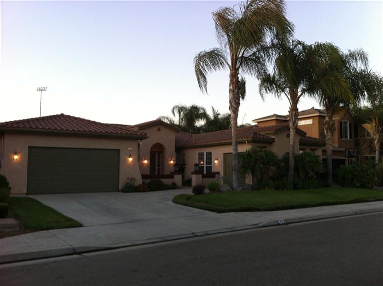 73 W Houston Ave, Clovis, CA 93611 photo 1