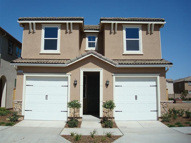 1583 N Sanders Ave, Clovis, CA 93619 photo 1