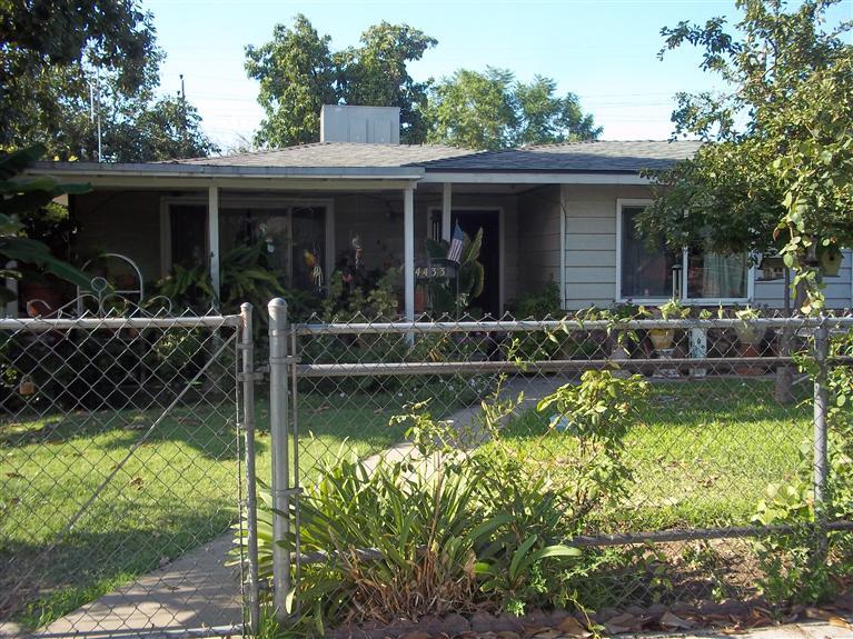 4433 Eugenia Ave, Fresno, CA 93725 photo 1