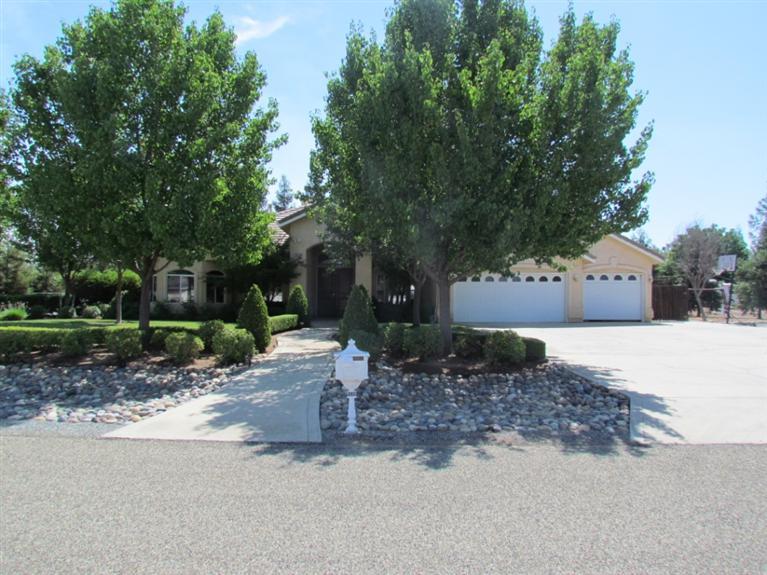 5550 N Wright Ave, Clovis, CA 93619 photo 1
