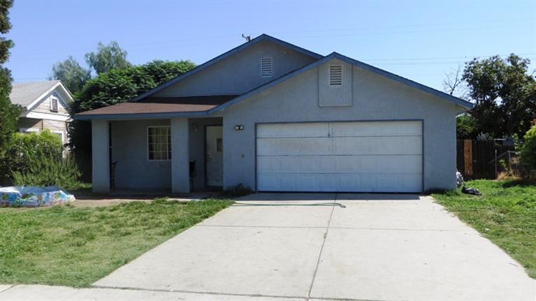 2034 Wilson St, Selma, CA 93662 photo 1